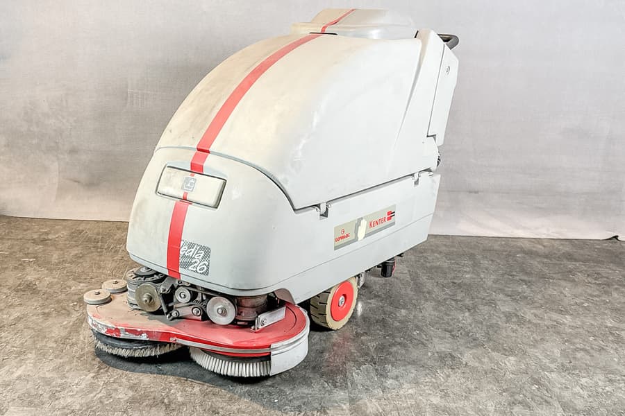 Scheuersaugmaschine Comac Omnia 26